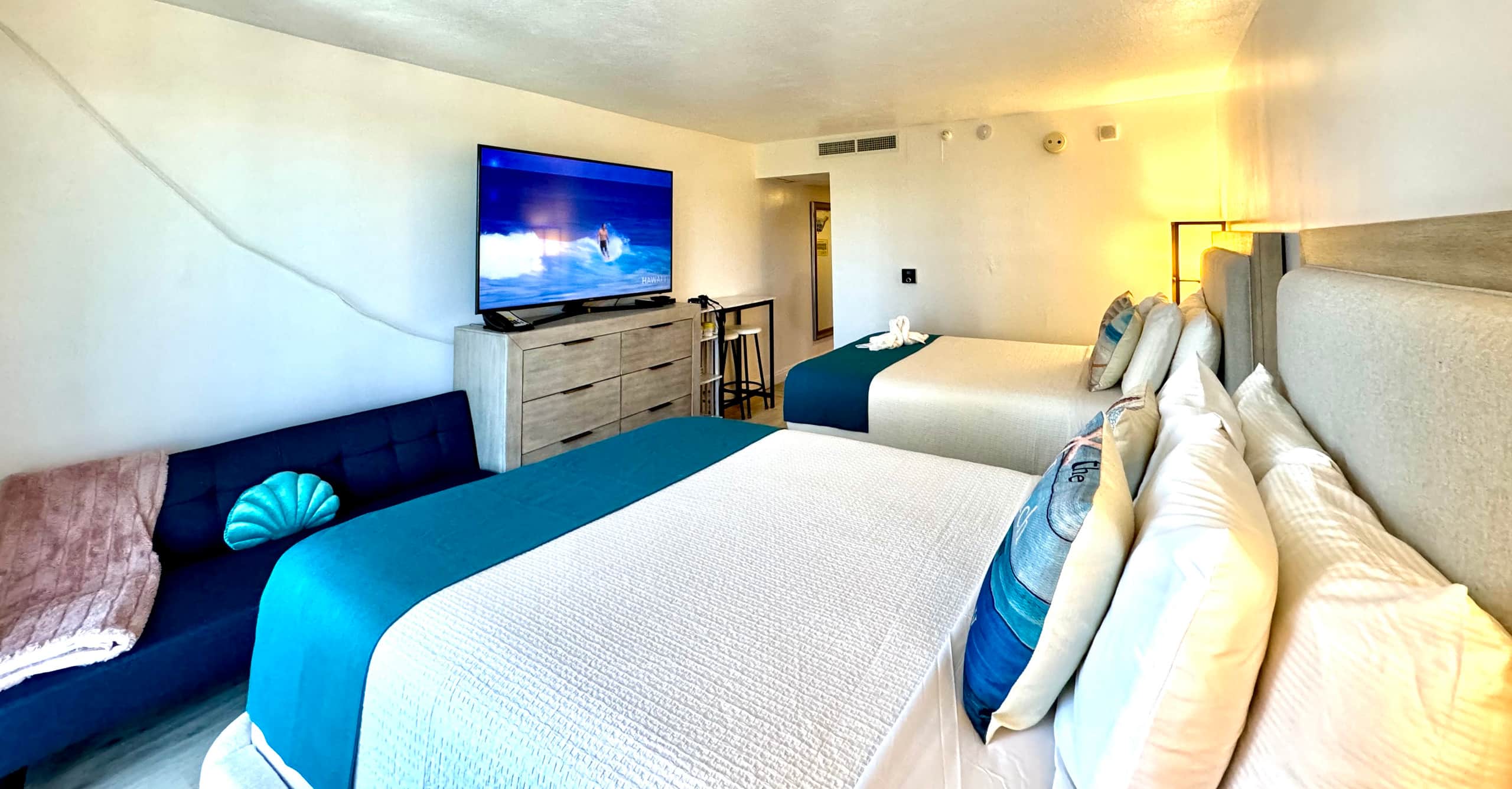 Hotel in Honolulu · ★4.9 · Studio · 2 beds · 1 private bath - Image 48
