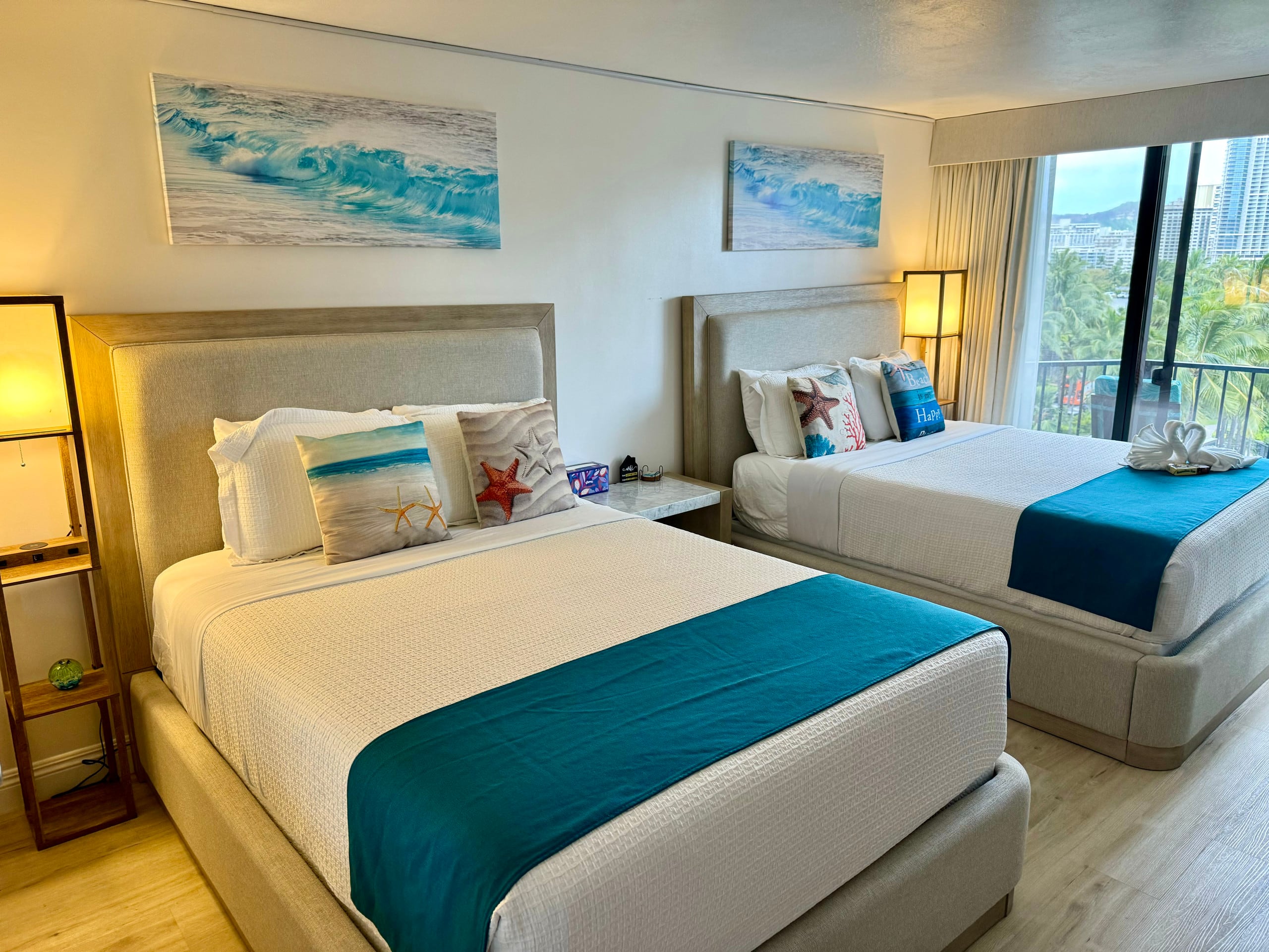 Hotel in Honolulu · ★4.9 · Studio · 2 beds · 1 private bath - Image 2
