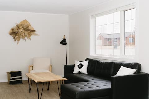Cozy modern 2 bed one bath house