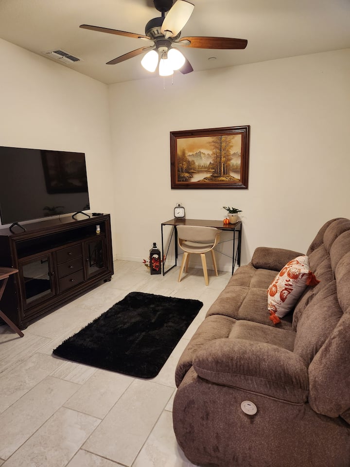 Guesthouse In Sacramento - Sacramento, CA