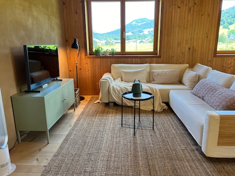 Successful Airbnb property: Cottage gem: 90 square meters with loggia in Oberstaufen