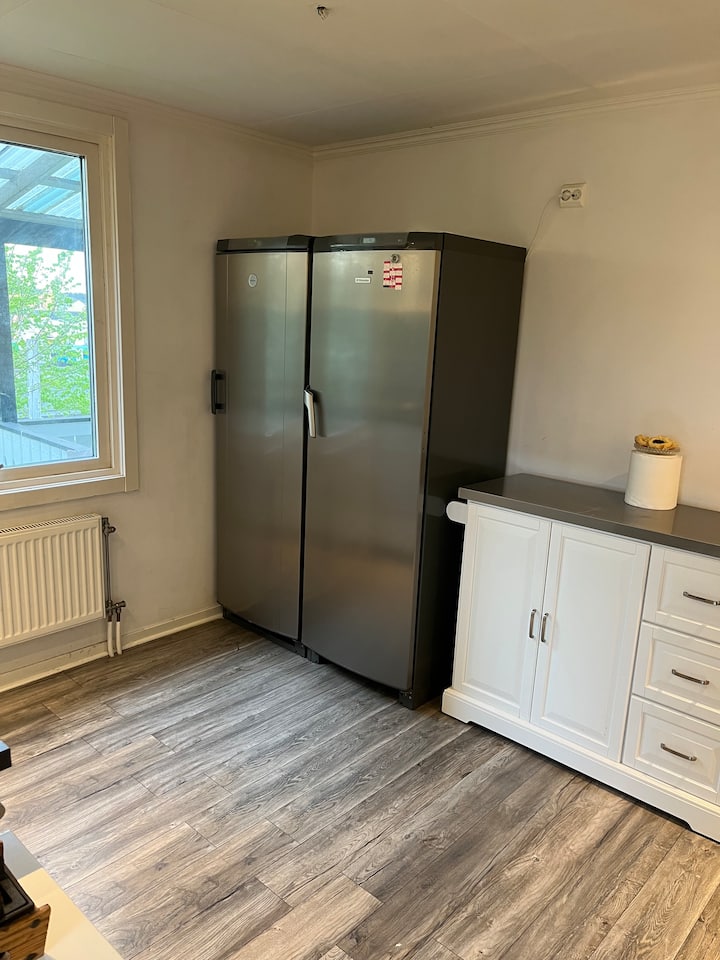 Rimligt Hus, Fri Parkering Och Mycket Tillgångar - Kungälv