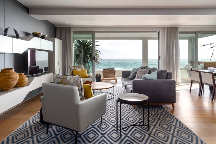 Boulders Beach on Victoria Road