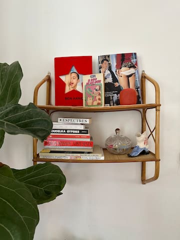 Cozy Modernist Ruzafa Apartment gallery image 3