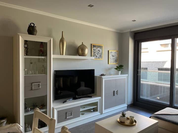 Piso Con Gran Terraza Y Parking Cerca De La Playa - Cambados