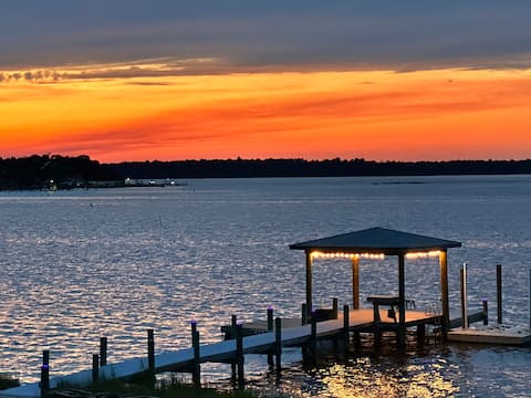 RiverFront Oasis Kayak/Fish/Grill&Chill/Gameroom