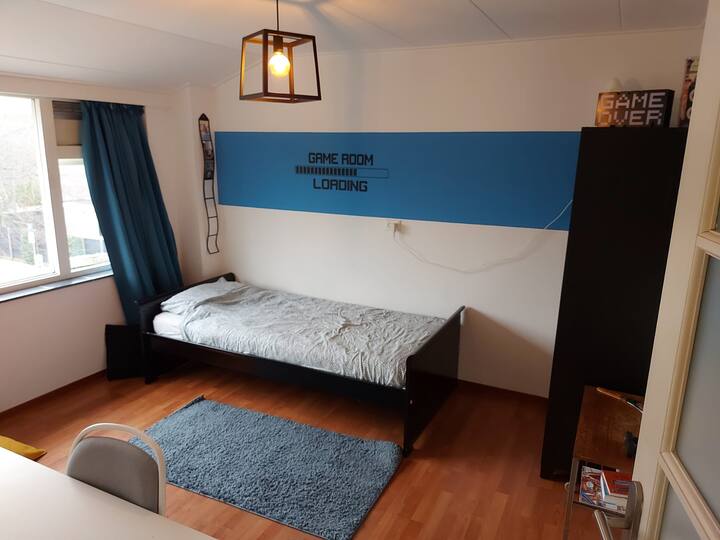 საძინებელი 2