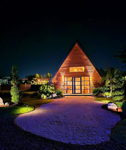 Blackandwoodcabin Cabin in Aguadilla