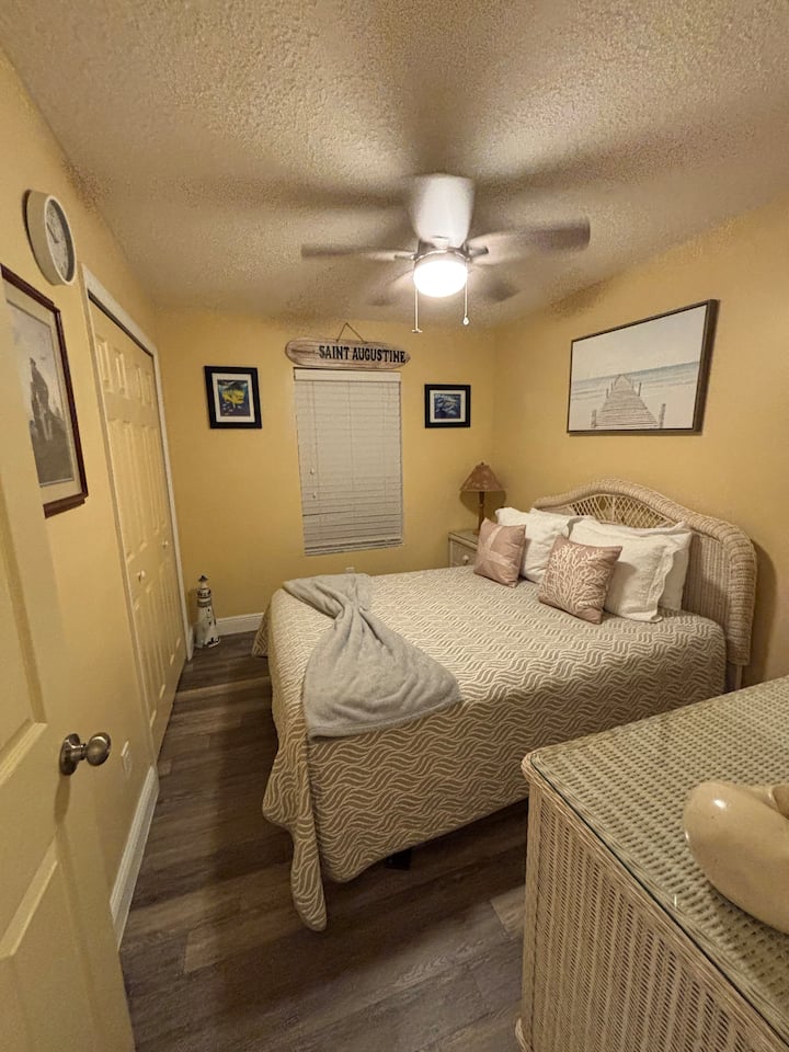 Საწოლი 152 × 203 სმ