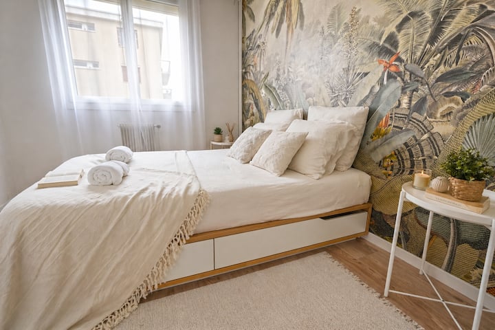 First bedroom for two (sheets and towels included).