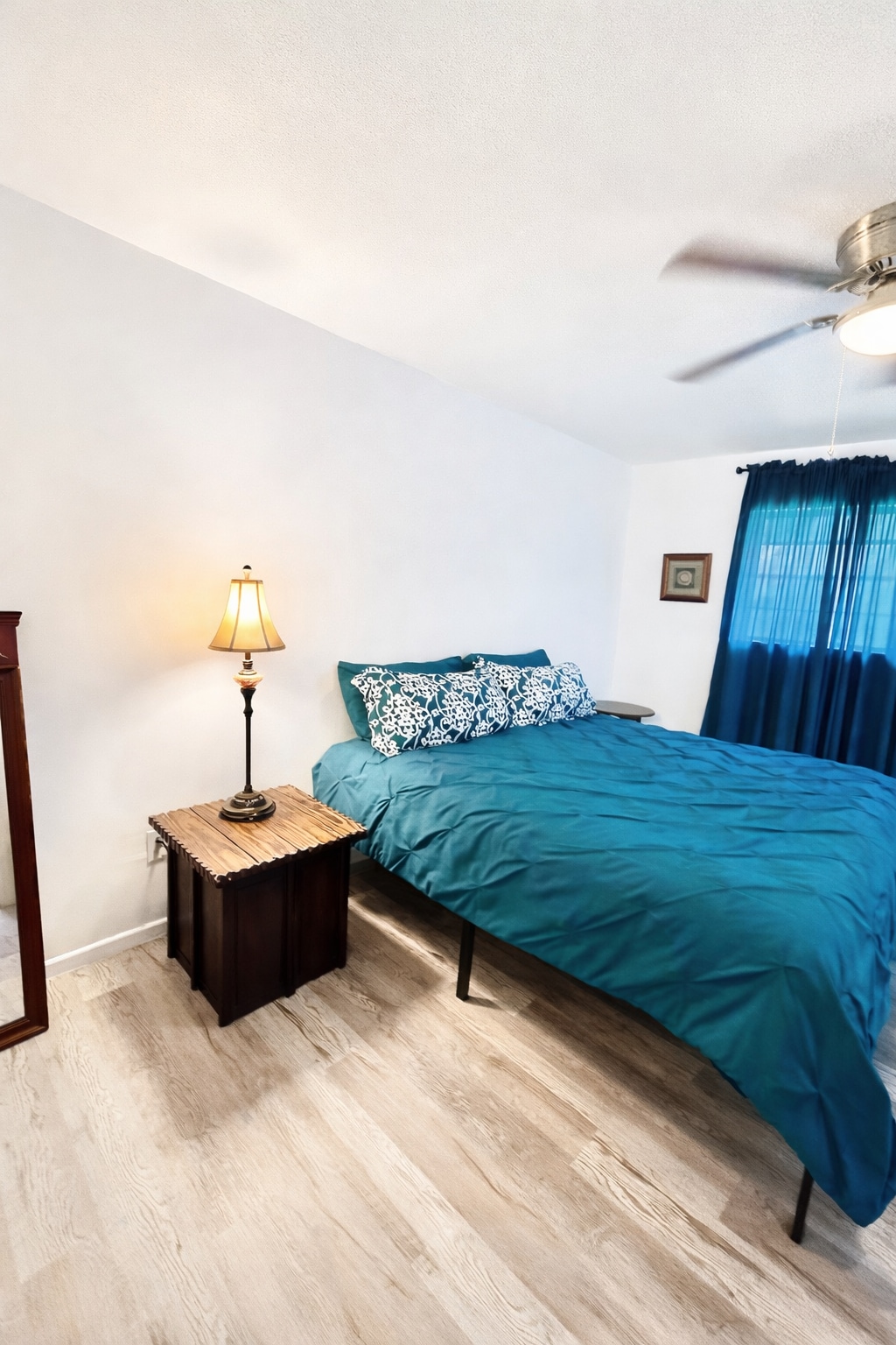 საძინებელი 1