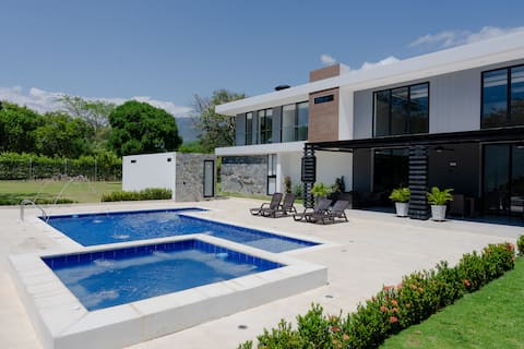 Luxury Vacation Home 5 Minutes from Valledupar