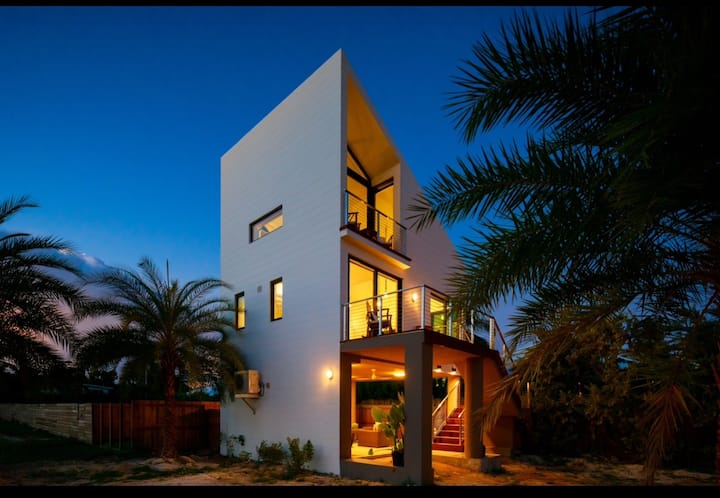Oceanfront Studio In Islamorada, Behind Main House - Islamorada, FL