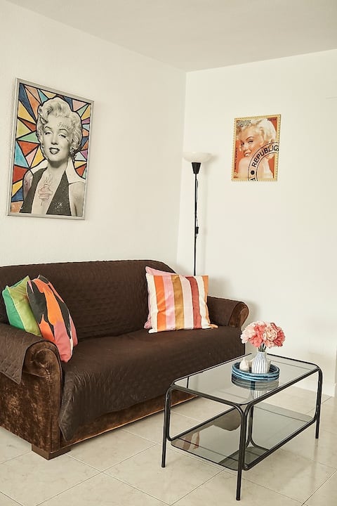 Popular Airbnb listing: El Pero House in La Paz