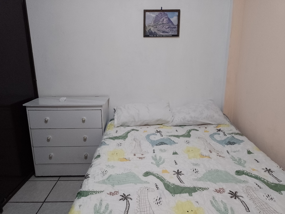 Cama matrimonial muy cómoda todo nuevo 