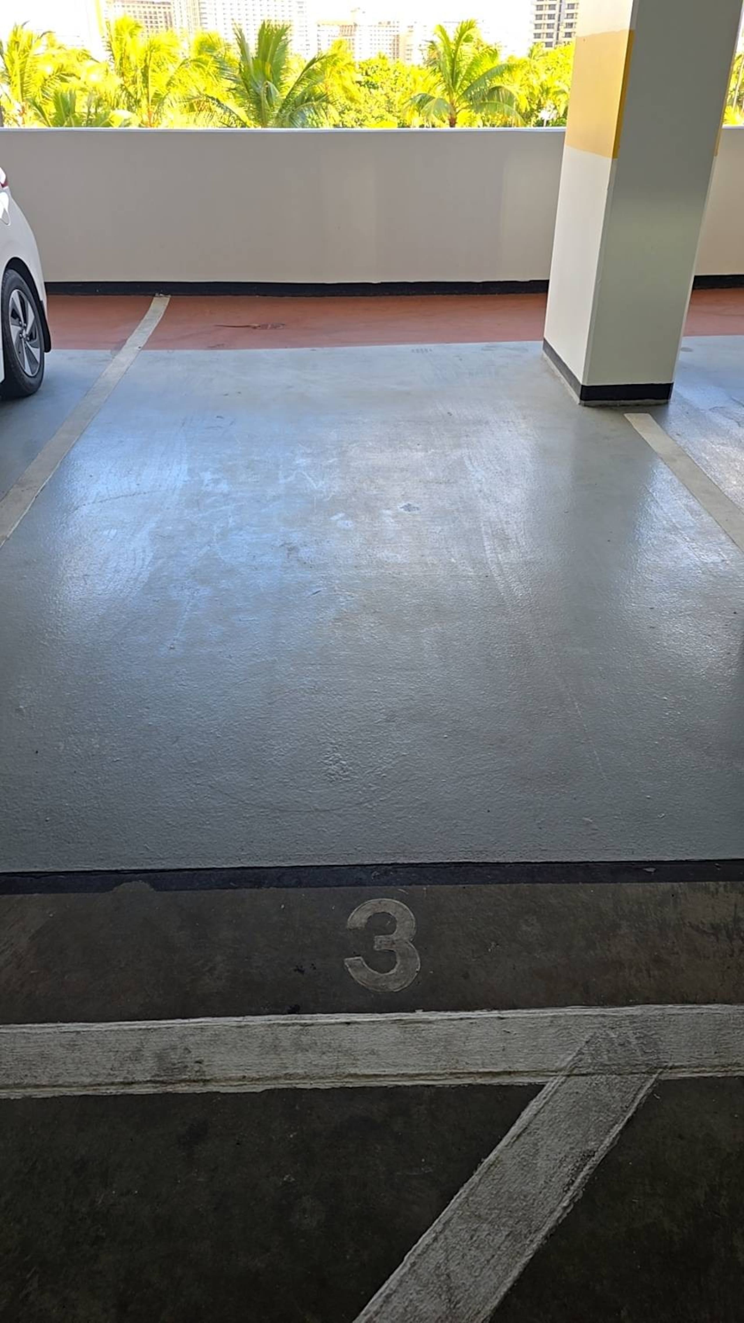 Condo in Honolulu · ★4.93 · Studio · 1 bed · 1 private bath - Image 33
