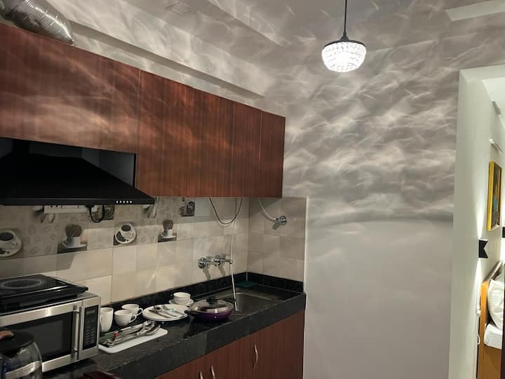 Modern & Stylish Studio Close To Huda Market - Gurugram