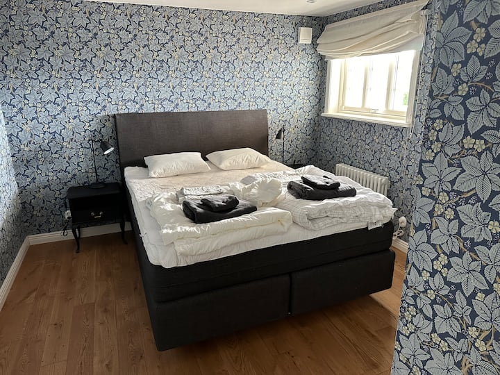 საძინებელი 1