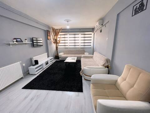 Your home in the center of Bornova.