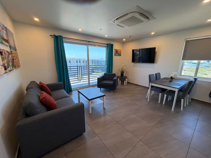 Luxury 2-bedroom Apartment; Walk To The Beach! - Aruba