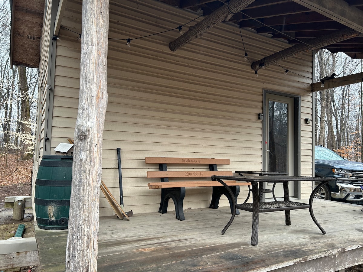 Eric’s Private Off Grid Cabin