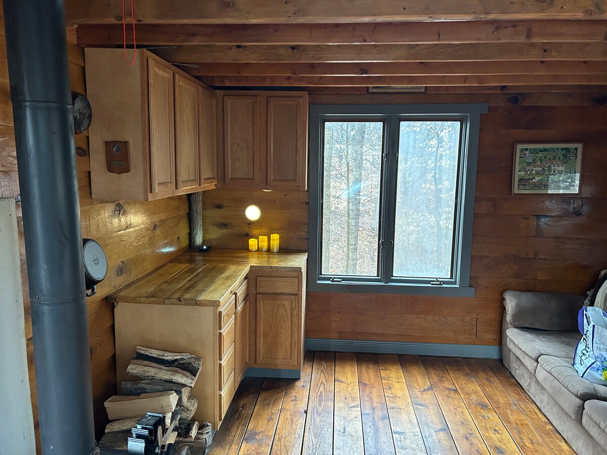Eric’s Private Off Grid Cabin
