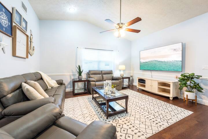 Fall Discounts-Private Heated Pool, Hot Tub, Grill gallery image 3