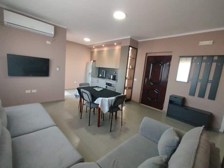 Maksimilian Apartament - Durrës