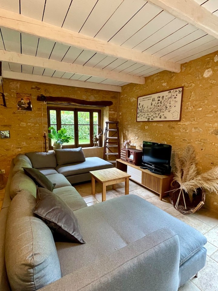 Gite 4 Chambres Avec Rivière Privée Près De Sarlat - Dordogne