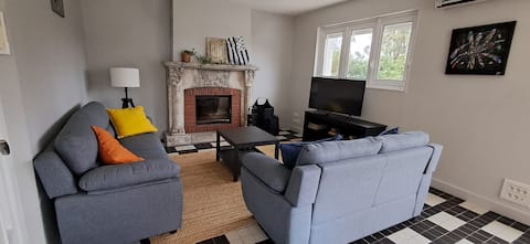 Popular Airbnb listing: Entire house 2 steps from the beaches, large garden in Plougonvelin