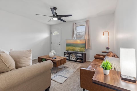 3BR Stylish and Inviting Home