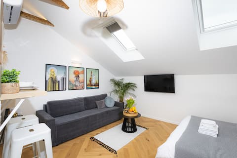 Popular Airbnb listing: Exclusive Urban Oasis in Center in Mjesni Odbor Centar Sušak
