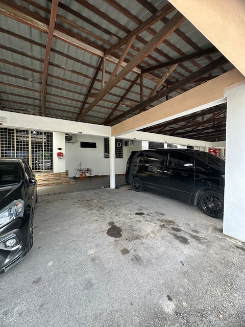 Big Bear Homestay Bintulu