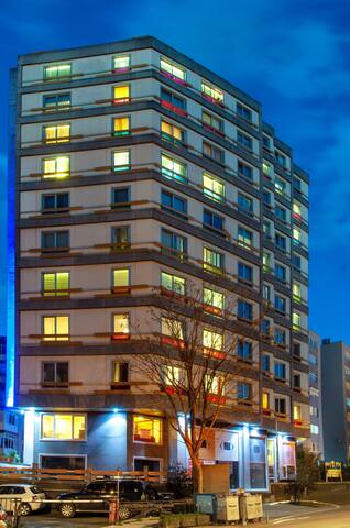 Mecidiyeköy’ün Merkezinde 2+1 Ferah ve Şık Daire gallery image 2