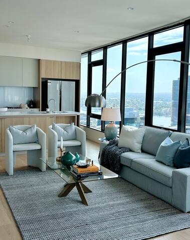 SYD CBD 3B2B Apartment QVB Westfield gallery image 3