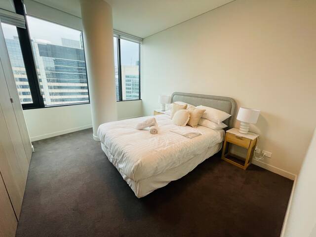 Sydney CBD Firework 3Bed Newly built QVB Westfield gallery image 5