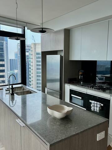 Sydney CBD Firework 3Bed Newly built QVB Westfield gallery image 4