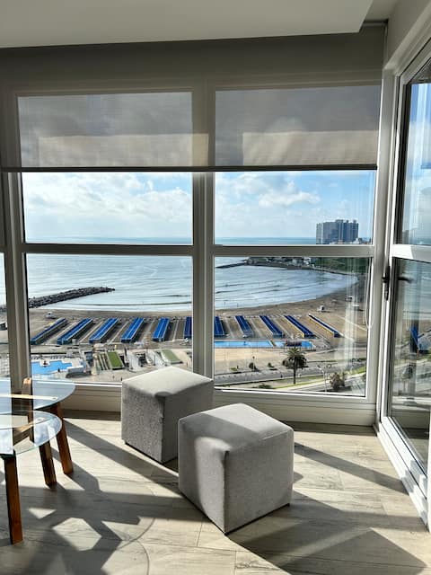 Propiedad de Airbnb exitosa: Bahía Varese - ocean view, garage and swimming pool en Lomas De Stella Maris