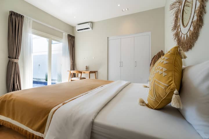 Luxe 2br Pool Villa Canggu - Sol - Canggu