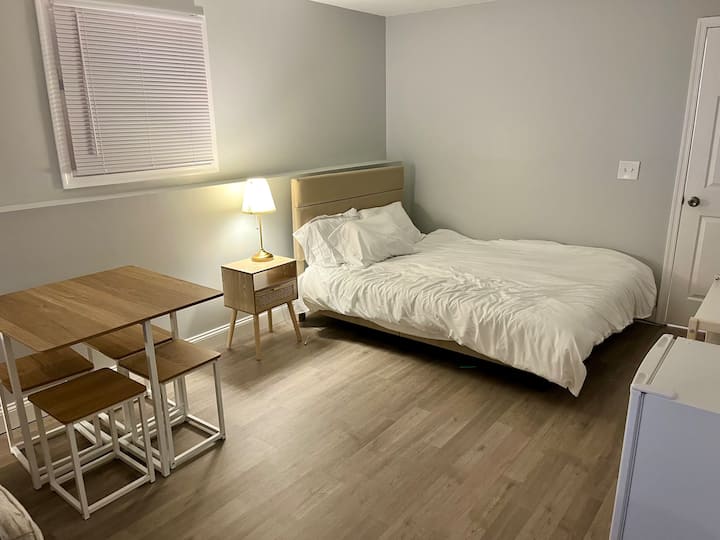 Cozy Nordic 1 Bed 1 Bath Studio In Easton - Easton, PA