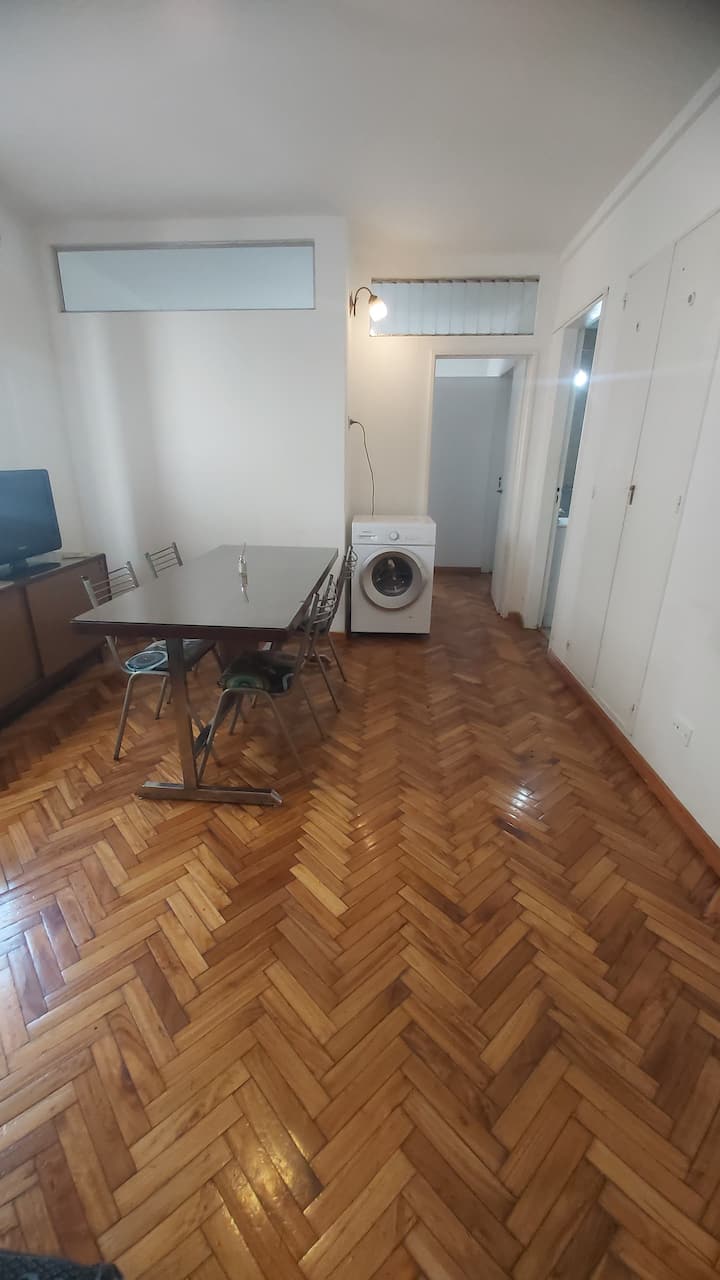 Fully equipped one-bedroom apartment in Monserrat