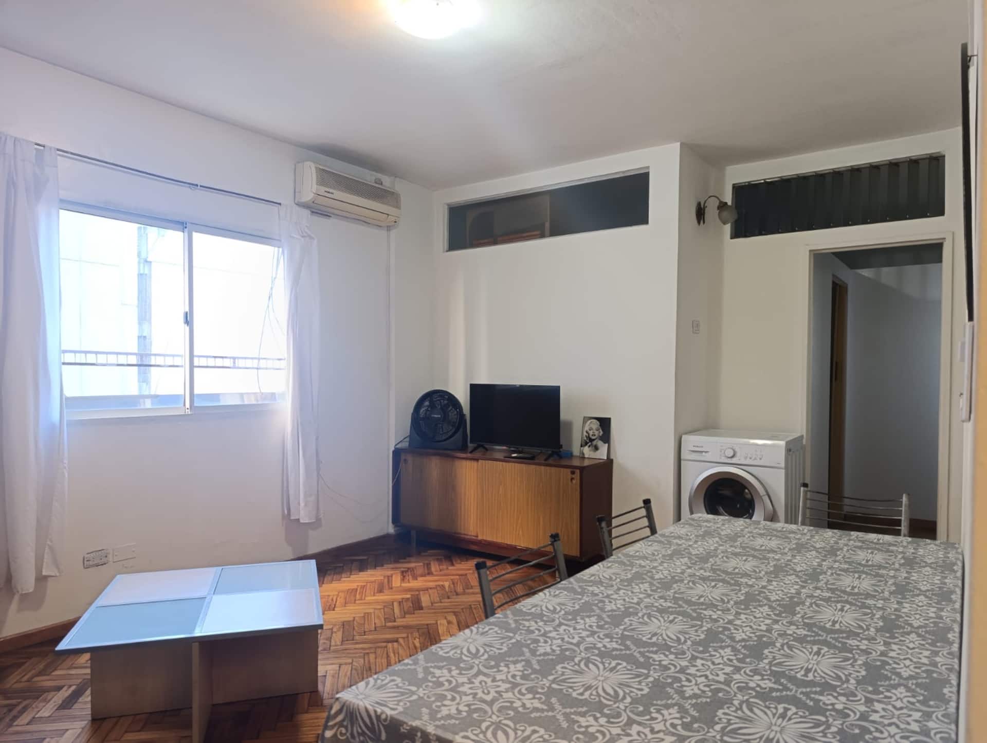 Fully equipped one-bedroom apartment in Monserrat