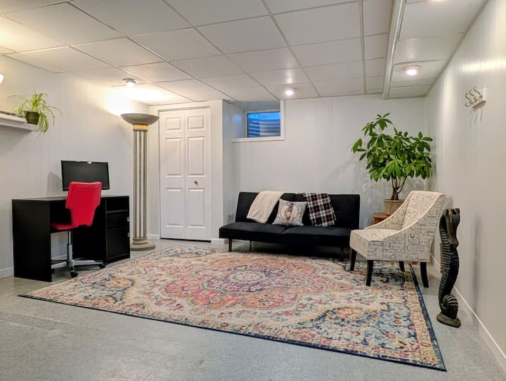 Green 2br For Dog Lovers & Traveling Professionals - Lancaster, PA