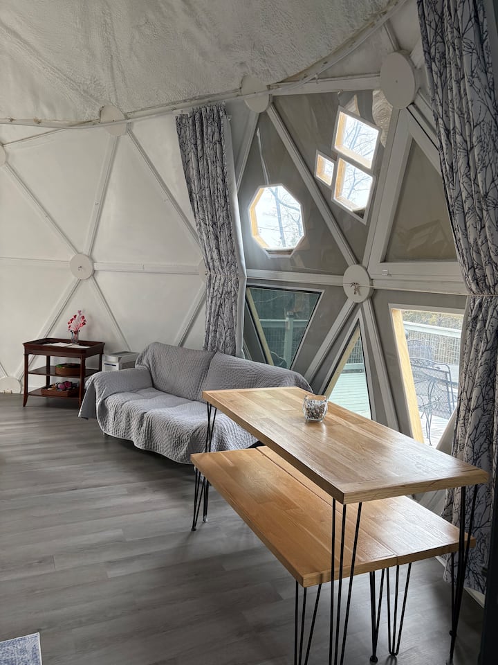 Hilltop Dome, 42 secluded acres in nature - Dome houses for Rent