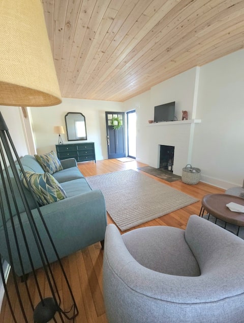 Top performing Airbnb: Fenimore's Finest in Winston Salem