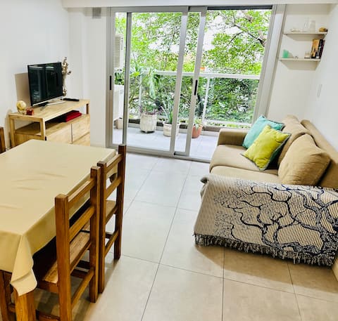 Anuncio de Airbnb popular: Sweet & Chill Apartment in English Quarter en Comuna 6