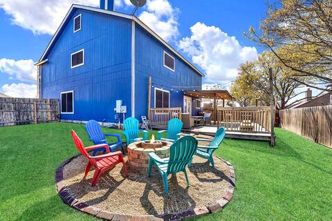 Movie Theater, HUGE Deck, King Beds, Large Rooms