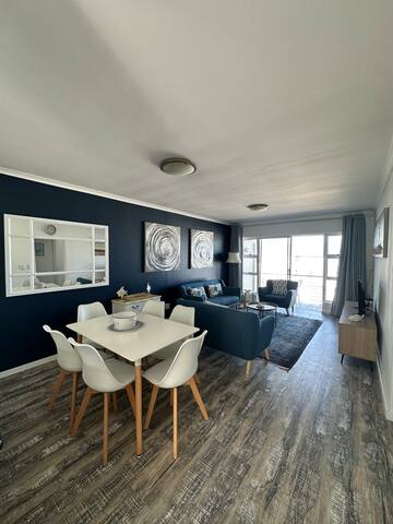 Stunning Beach Apartment gallery image 4