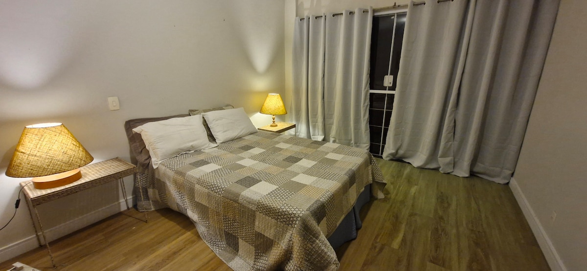 Оваа соба е привремено недостапна за гостите. Дупли кревет и подвижен кревет 