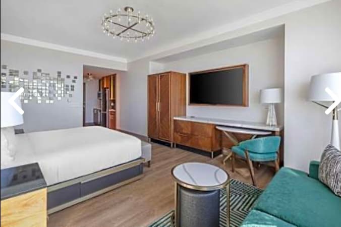 Ultra exclusive ELARA with stunning views